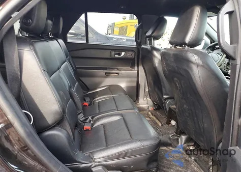 2020 Ford Explorer Police Interceptor z USA, uszkodzony, nr VIN 1FM5K8AB7LGC83373